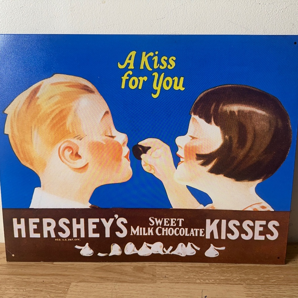VINTAGE HERSHEY'S KISSES MILK CHOCOLATE CANDY 16"X13" TIN METAL SIGN ADVERTISING